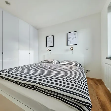 Cerny Dul-3 By Interhome *